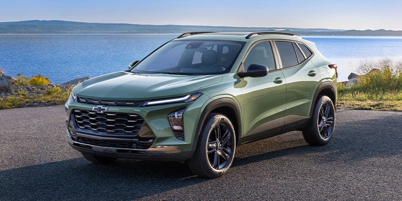 A 2021 Chevrolet Blazer park on road side.