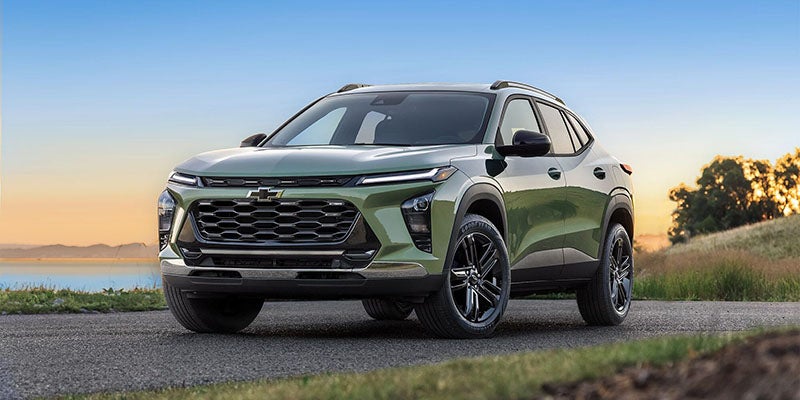 A 2021 Chevrolet Blazer park on road side.
